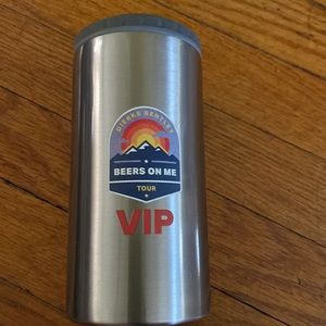 Dierks Bentley VIP memorabilia (no ticket)